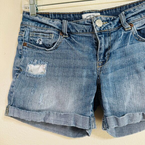 Aeropostale Women's Low Rise Distressed Cuffed Jeans Shorts Size 1/2 BOHO - Picture 2 of 7
